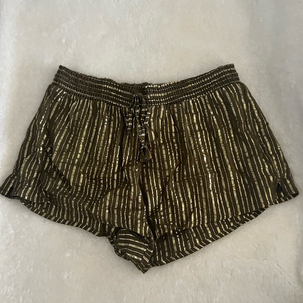 Victoria’s Secret Pajama Shorts - Picture 2 of 3